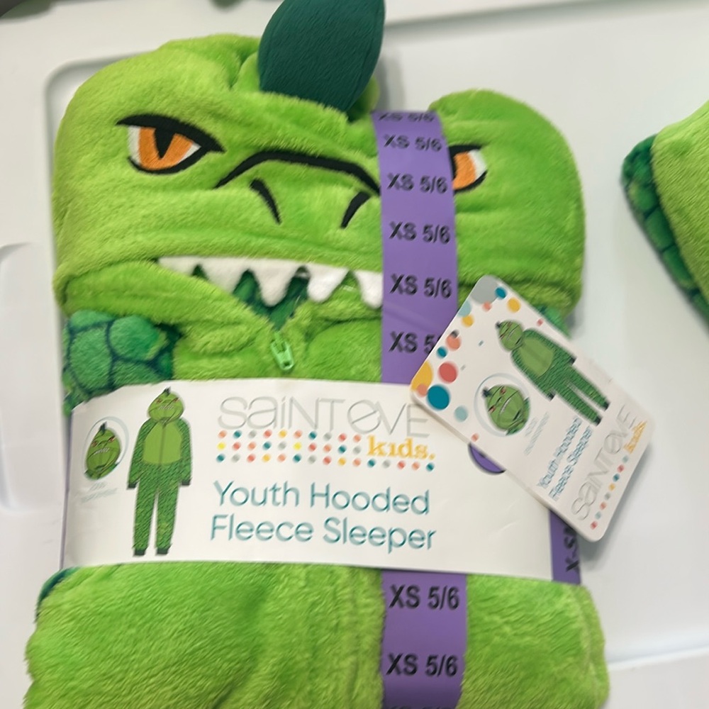 Dinosaur pajama green sleeper hoodie one piece XS 5-6. Saint eve brand . New